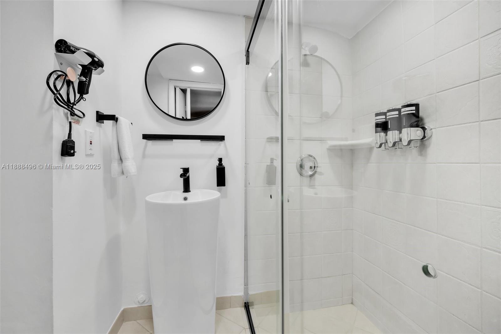 CORAL RIDGE ISLES - Residential