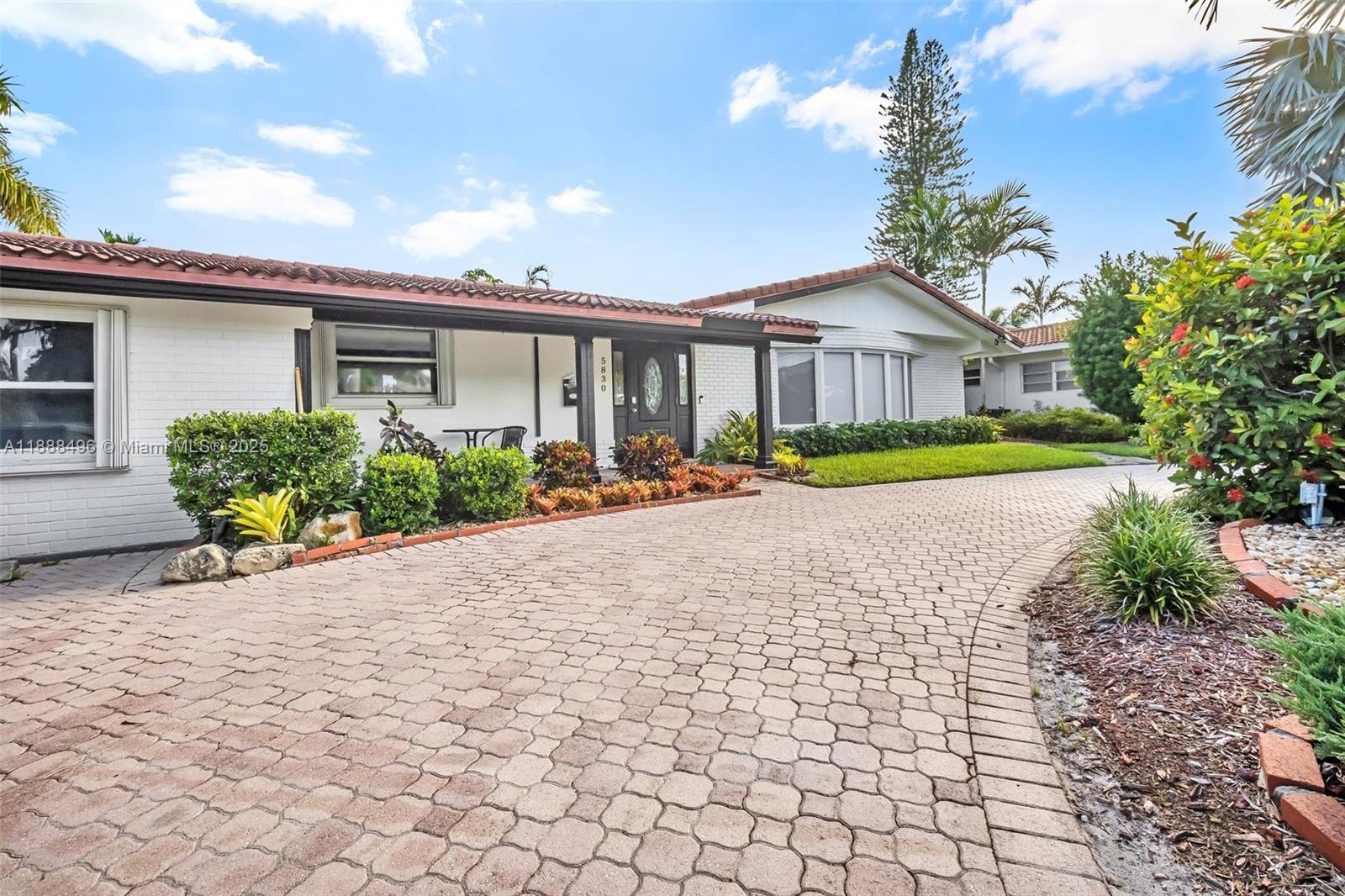 CORAL RIDGE ISLES - Residential