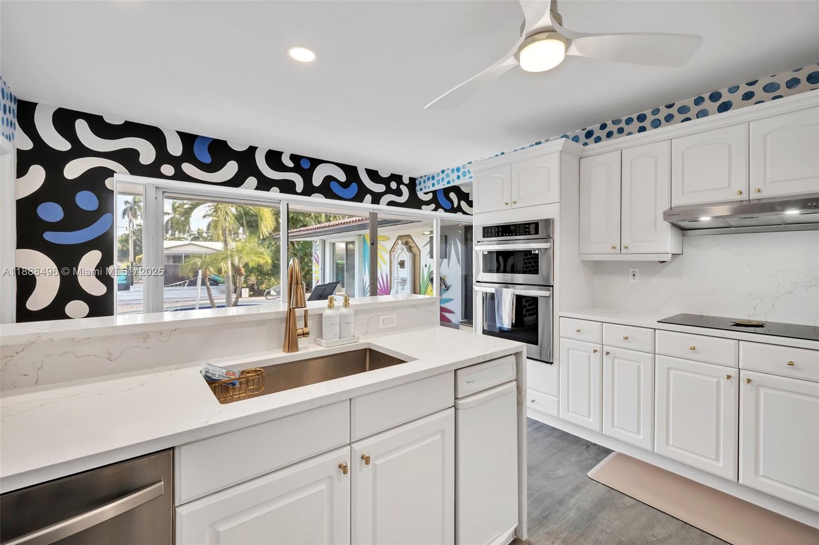 CORAL RIDGE ISLES - Residential