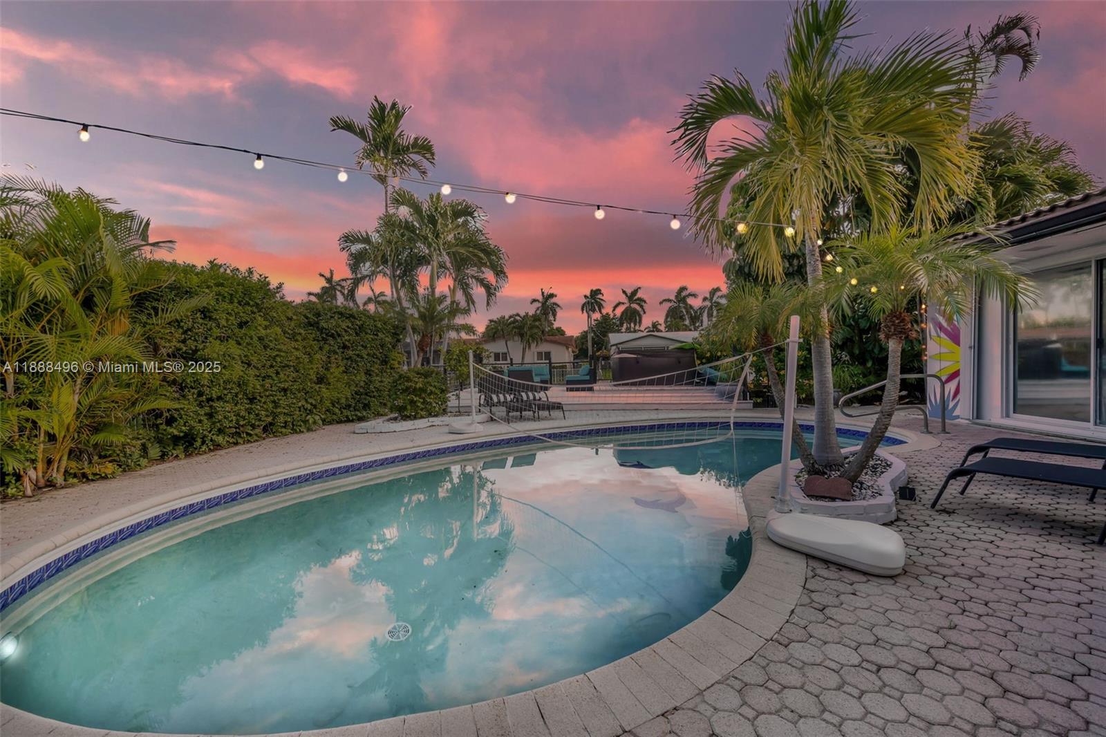 CORAL RIDGE ISLES - Residential