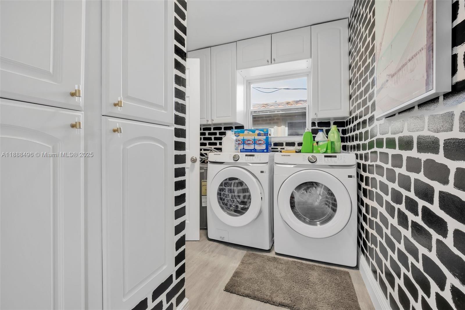 CORAL RIDGE ISLES - Residential
