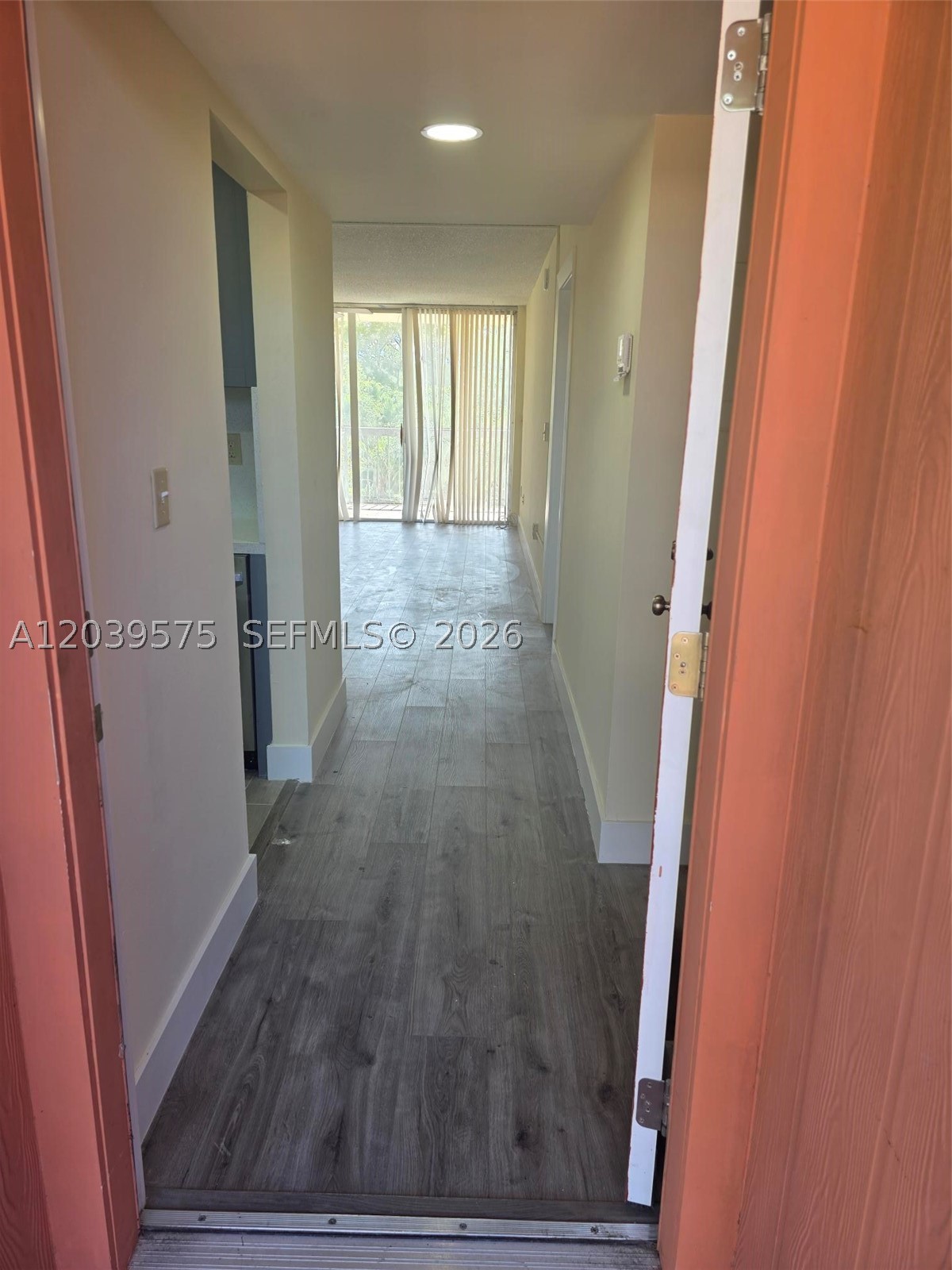THE GARDENS OF KENDALL CO - Residential Lease