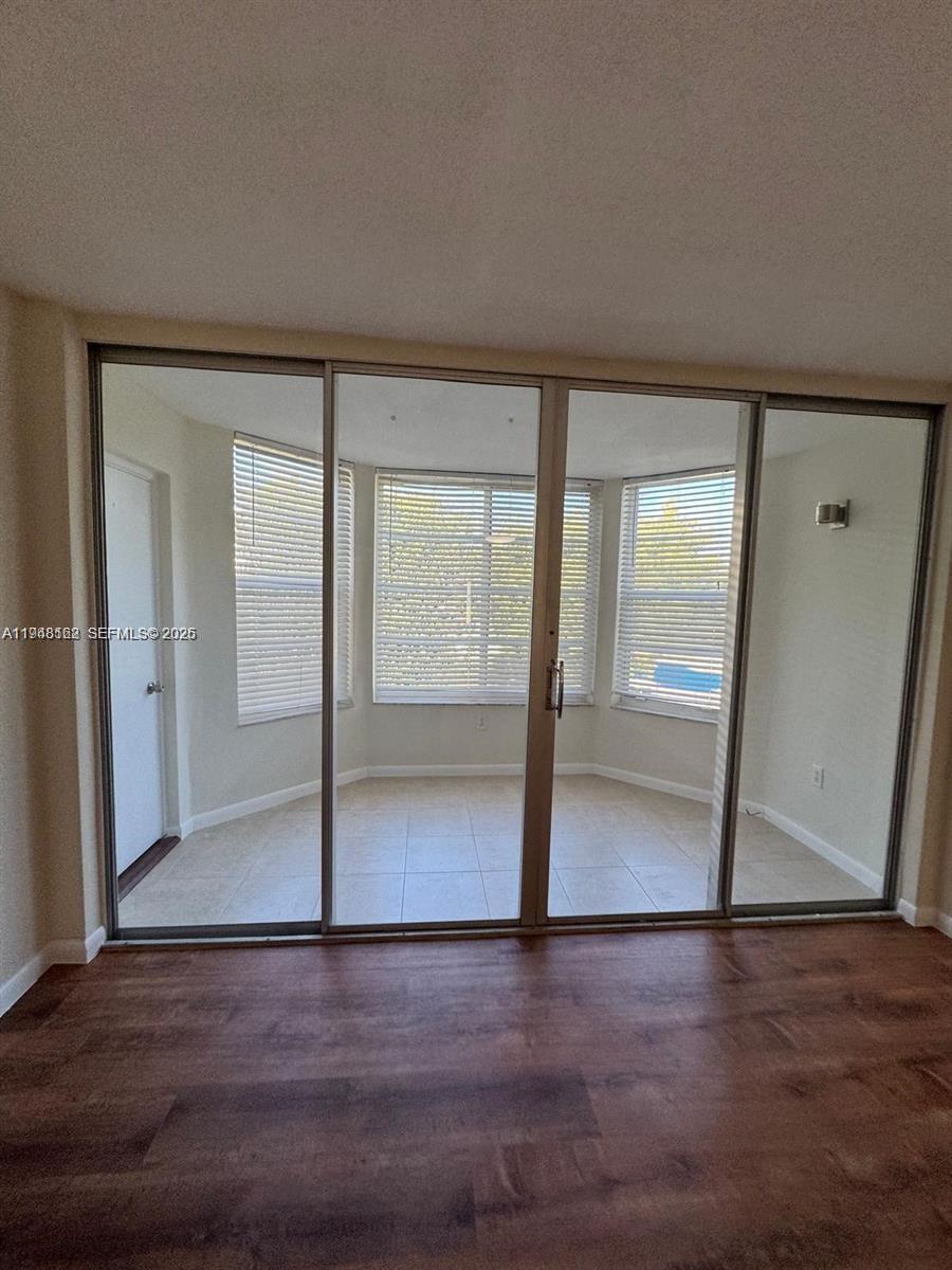 ROLLING GREEN CONDO G - Residential