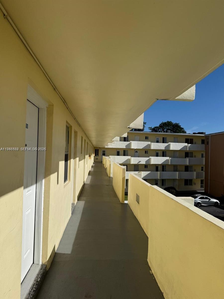 ROLLING GREEN CONDO G - Residential