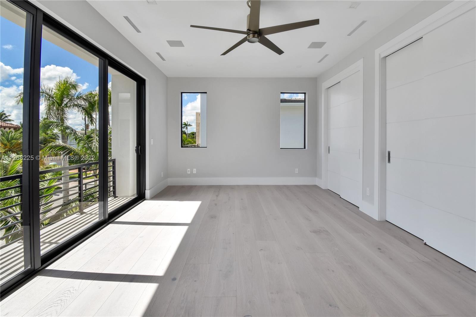 BOCA HARBOUR 4TH SEC - Residential