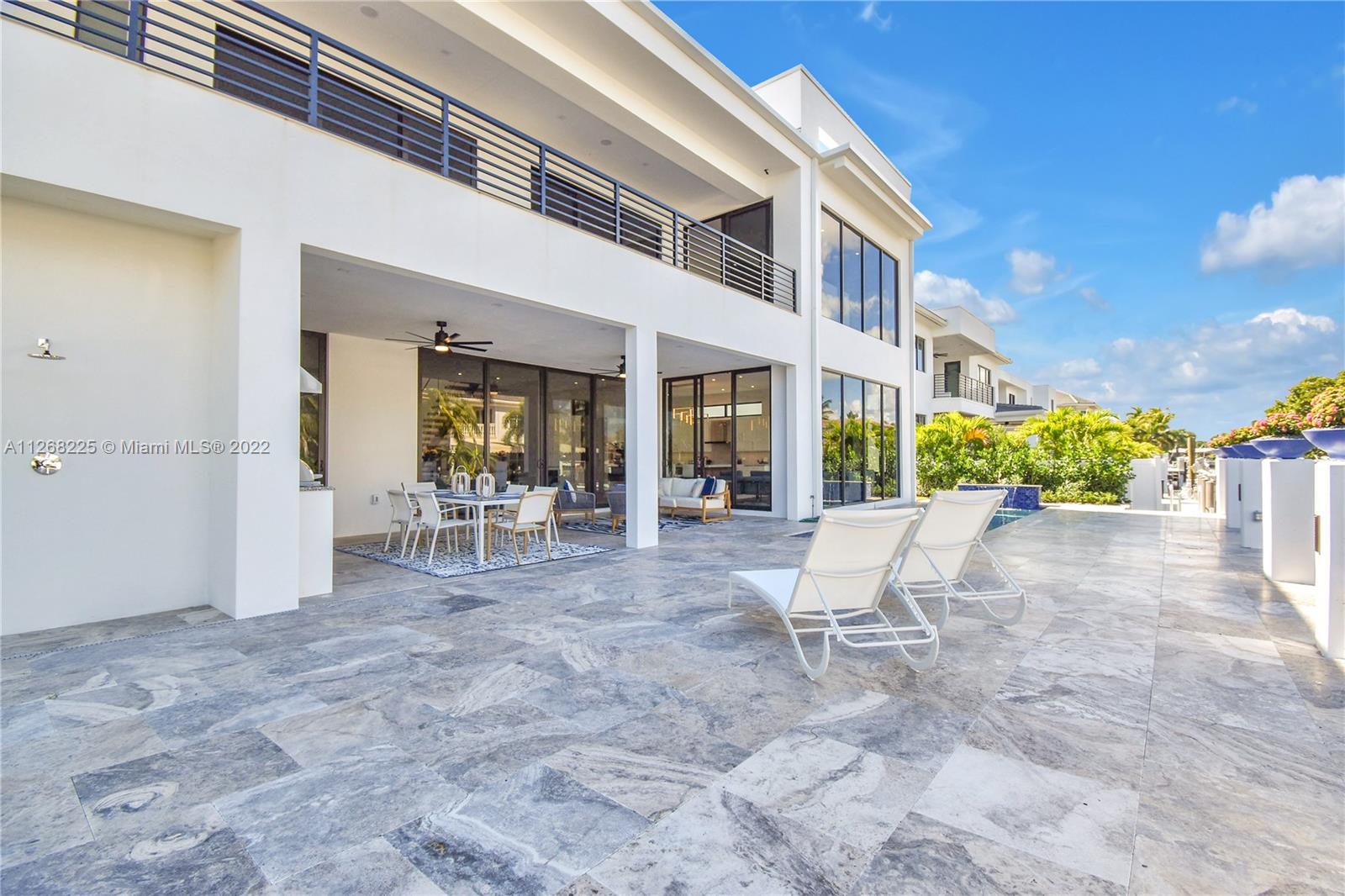 BOCA HARBOUR 4TH SEC - Residential