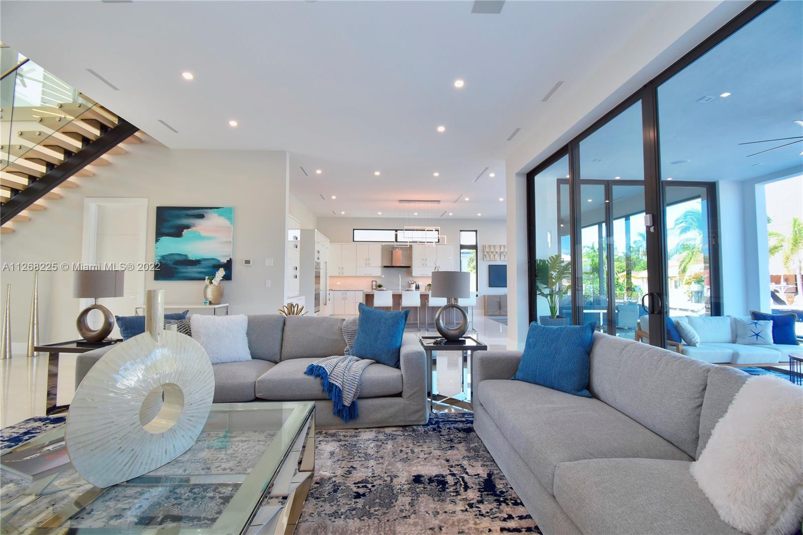 BOCA HARBOUR 4TH SEC - Residential