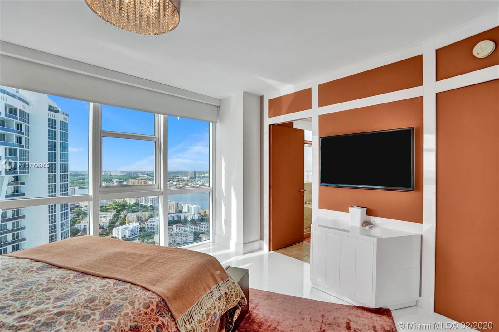 TRUMP ROYALE CONDO - Residential