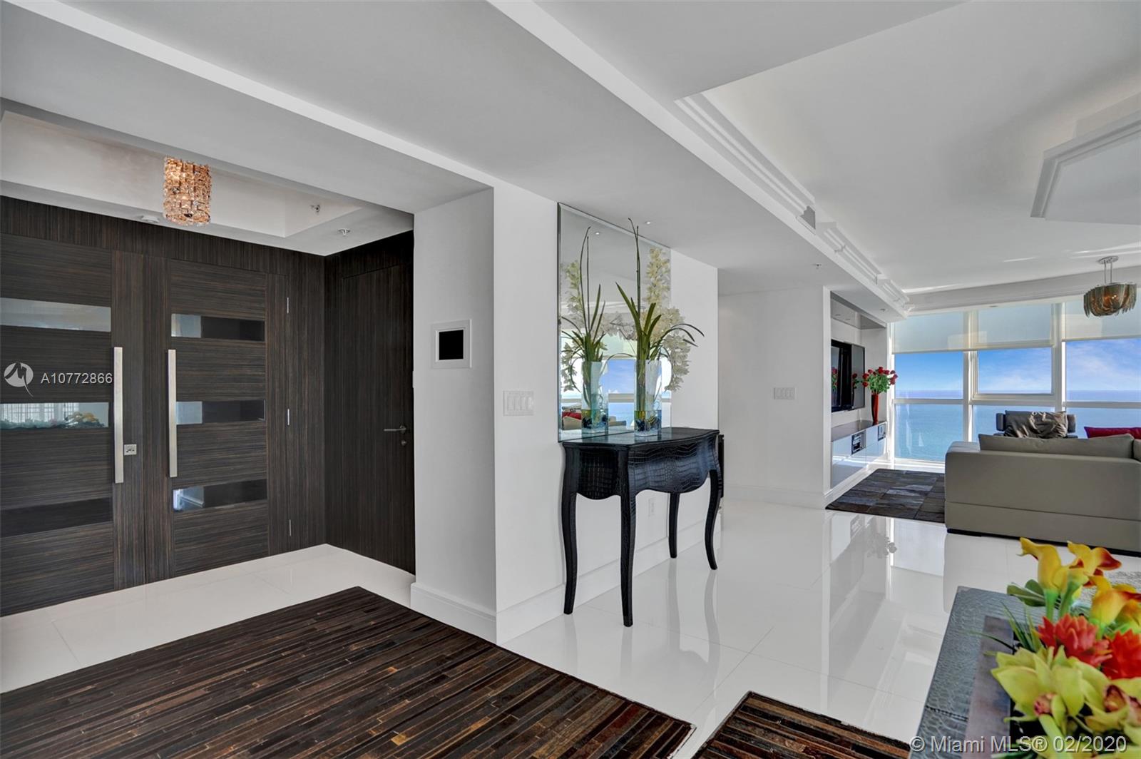 TRUMP ROYALE CONDO - Residential