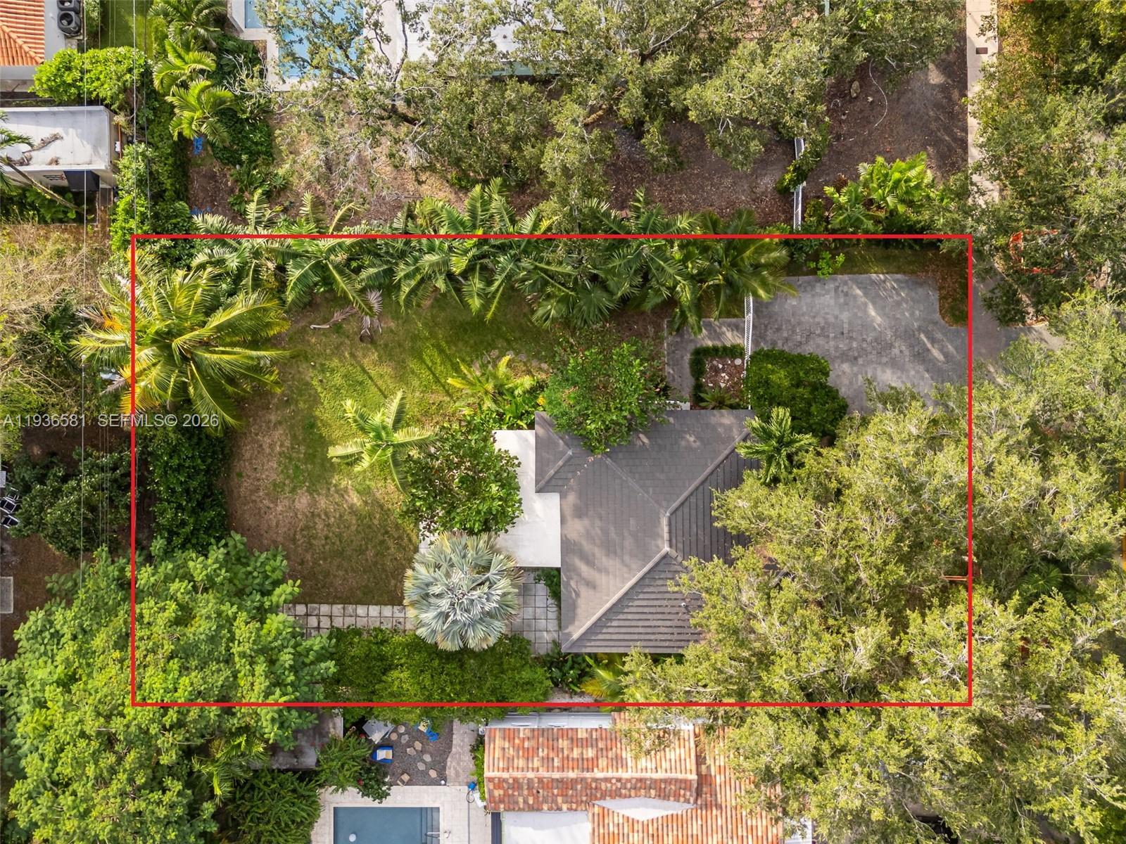 CORAL GROVES - Residential