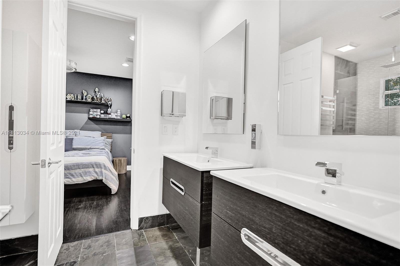 GOLDEN GATE ESTATES & MAR - Residential Lease
