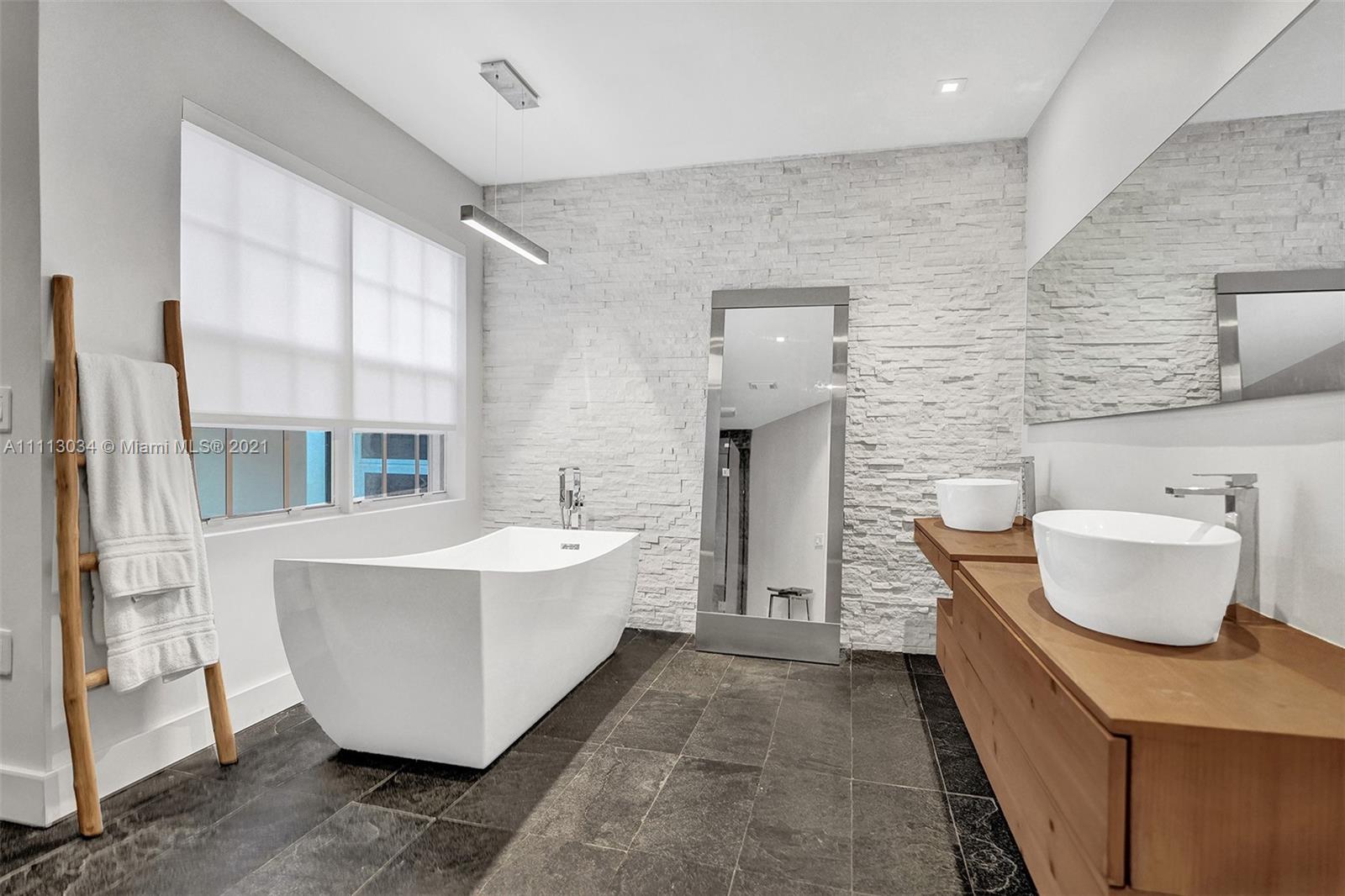 GOLDEN GATE ESTATES & MAR - Residential Lease