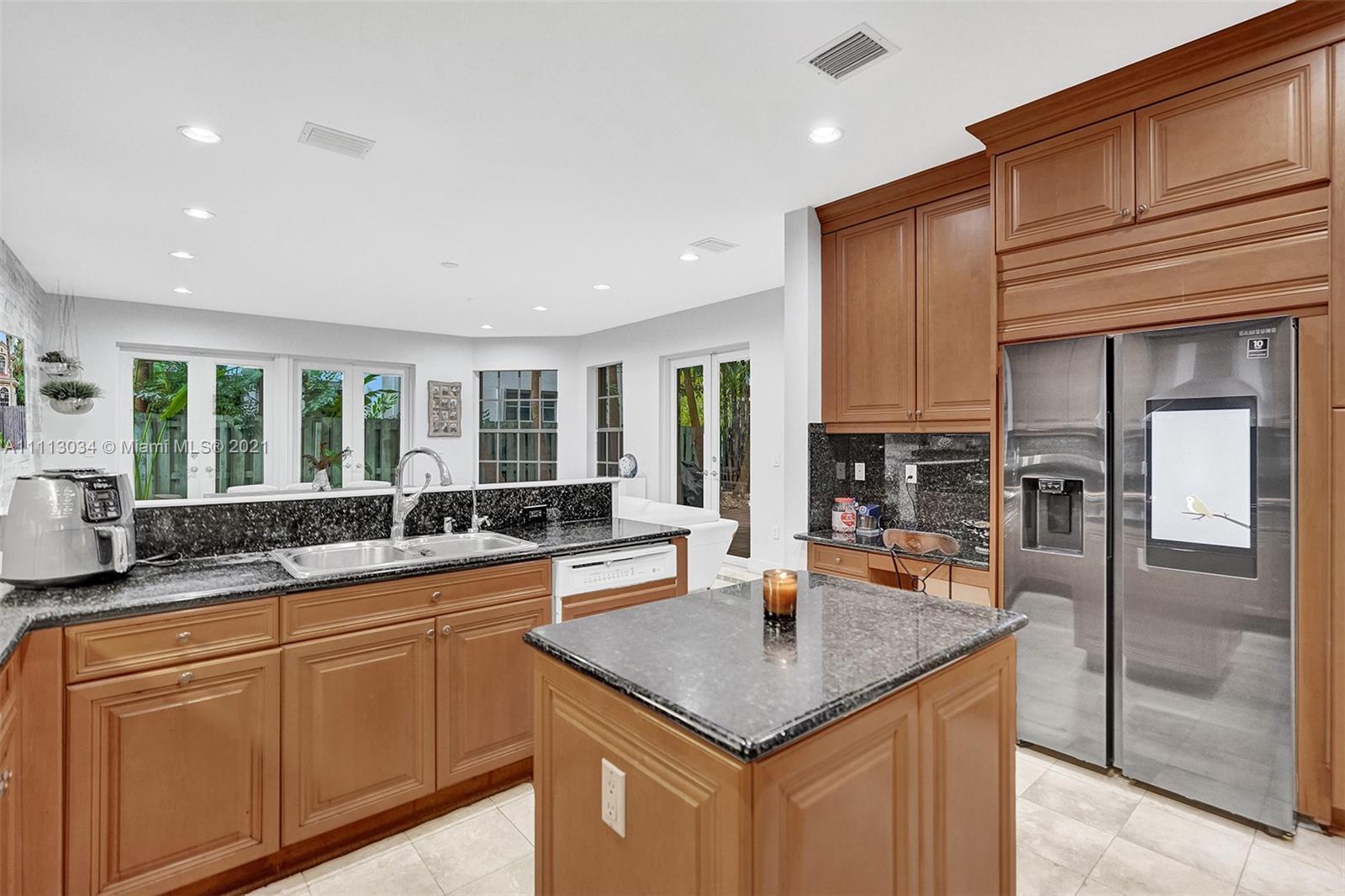 GOLDEN GATE ESTATES & MAR - Residential Lease