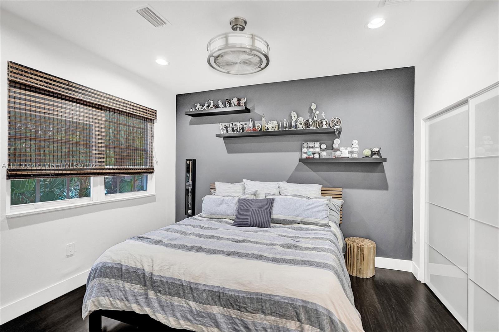 GOLDEN GATE ESTATES & MAR - Residential Lease