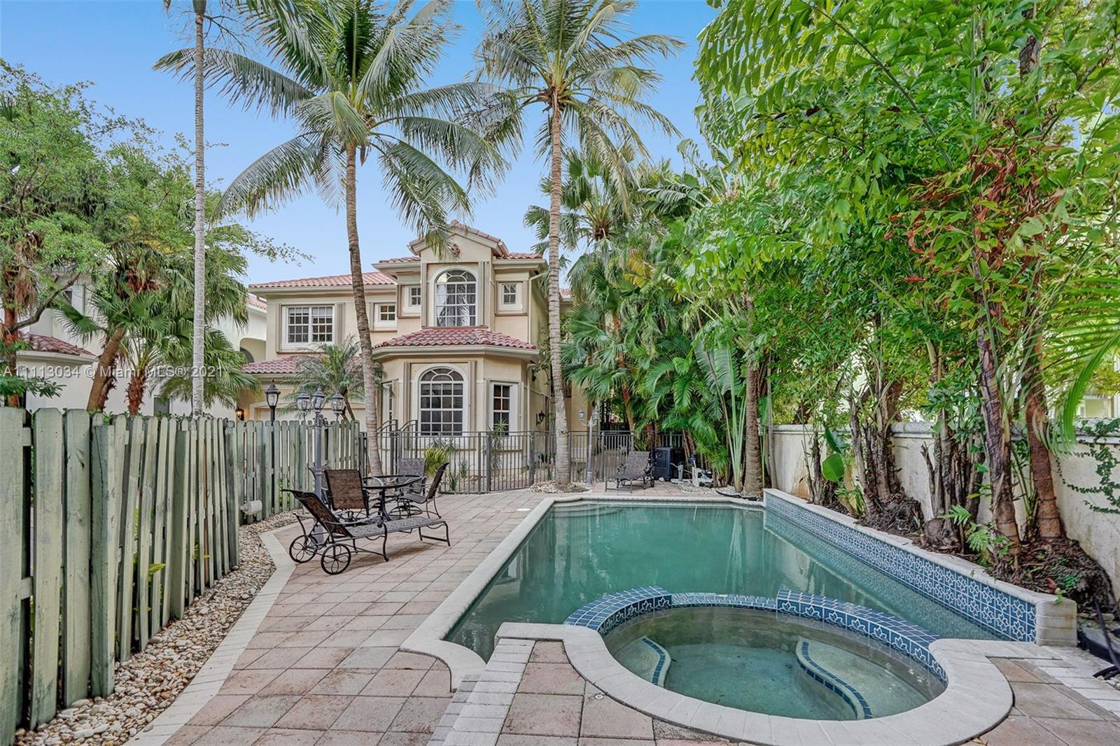 GOLDEN GATE ESTATES & MAR - Residential Lease