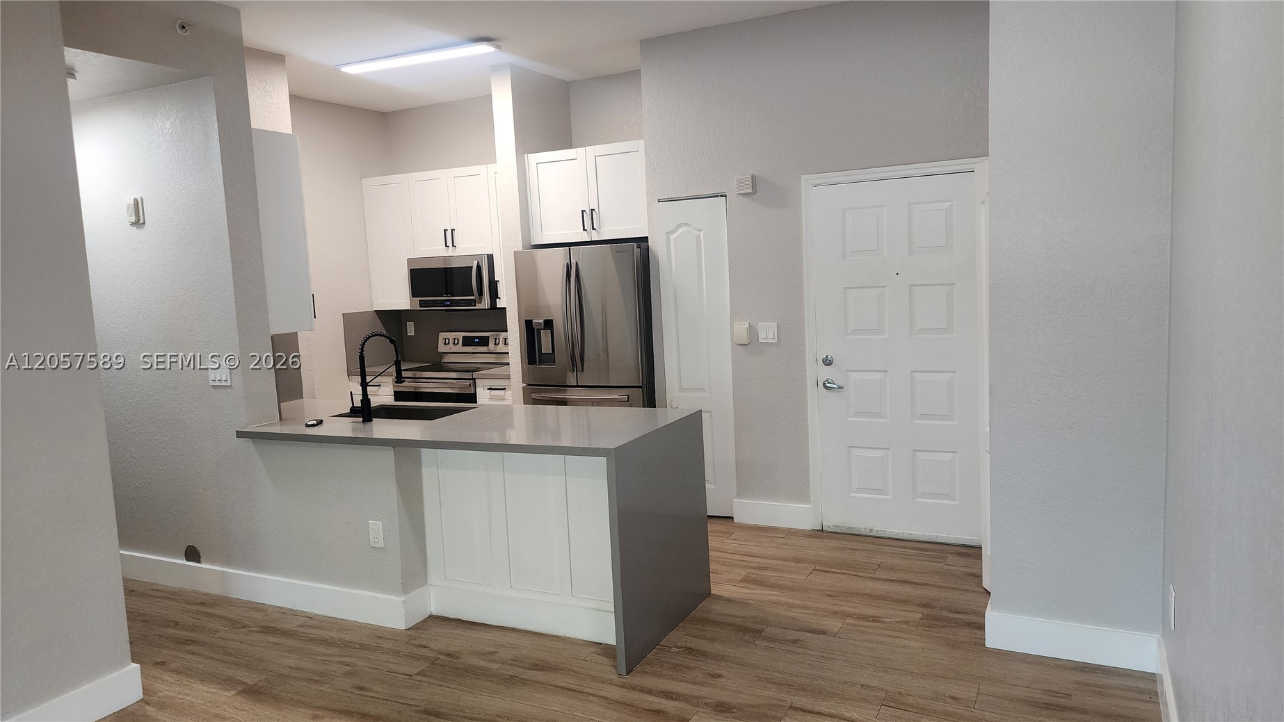 VALENCIA CONDO - Residential Lease