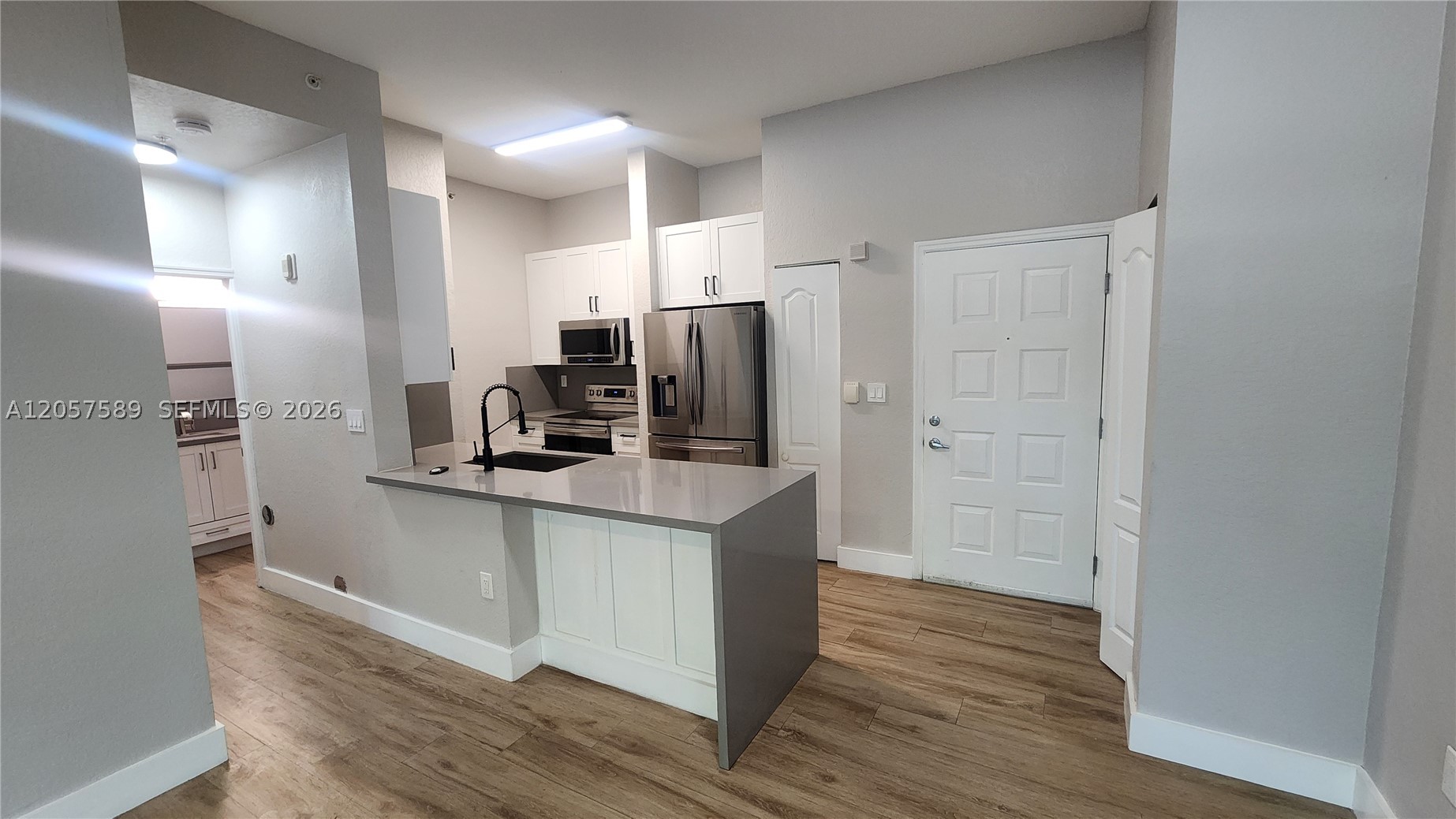 VALENCIA CONDO - Residential Lease