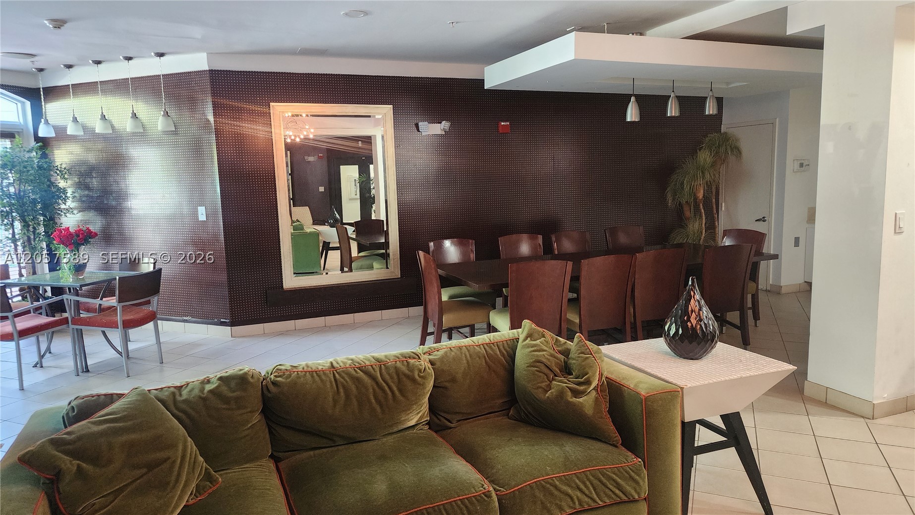 VALENCIA CONDO - Residential Lease