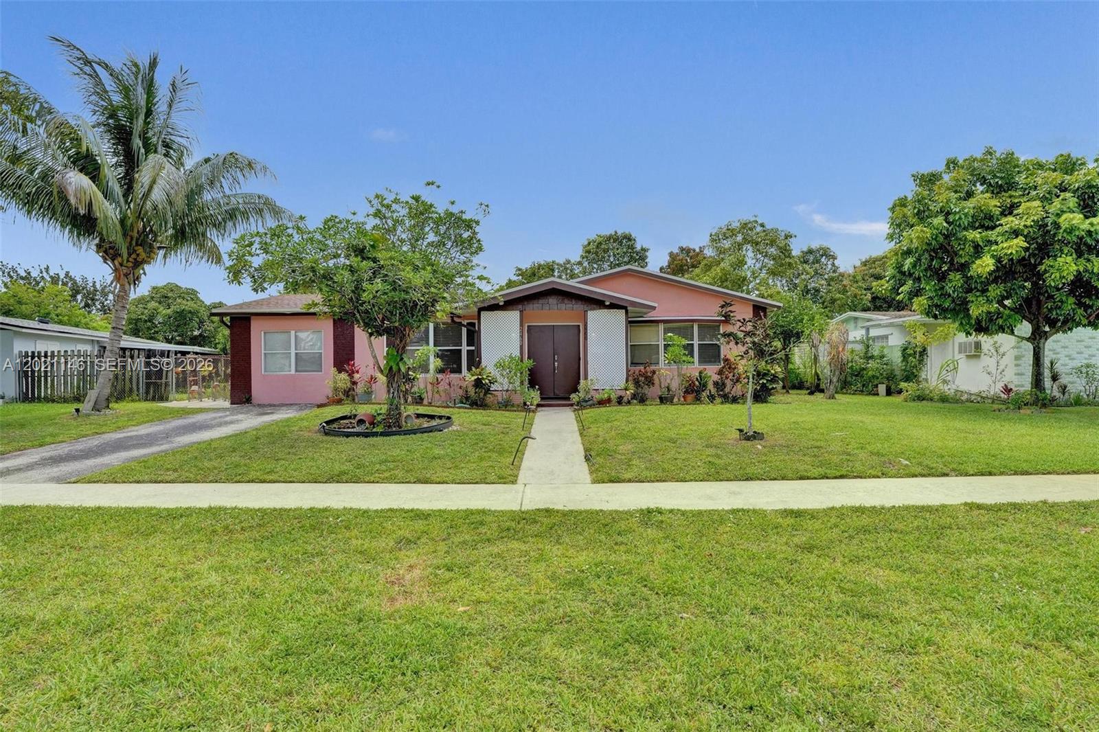 SUNRISE GOLF VILLAGE - Residential