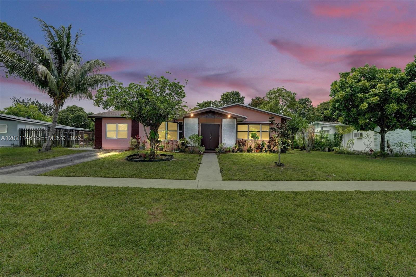 SUNRISE GOLF VILLAGE - Residential