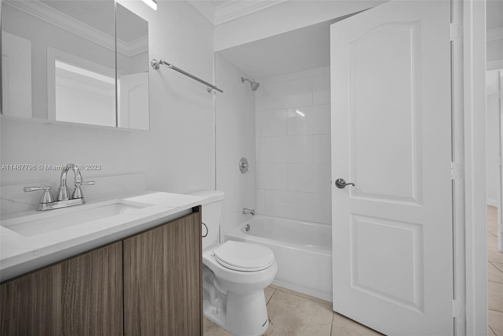 MILLER DREAM TOWNHOMES CO - Residential Lease