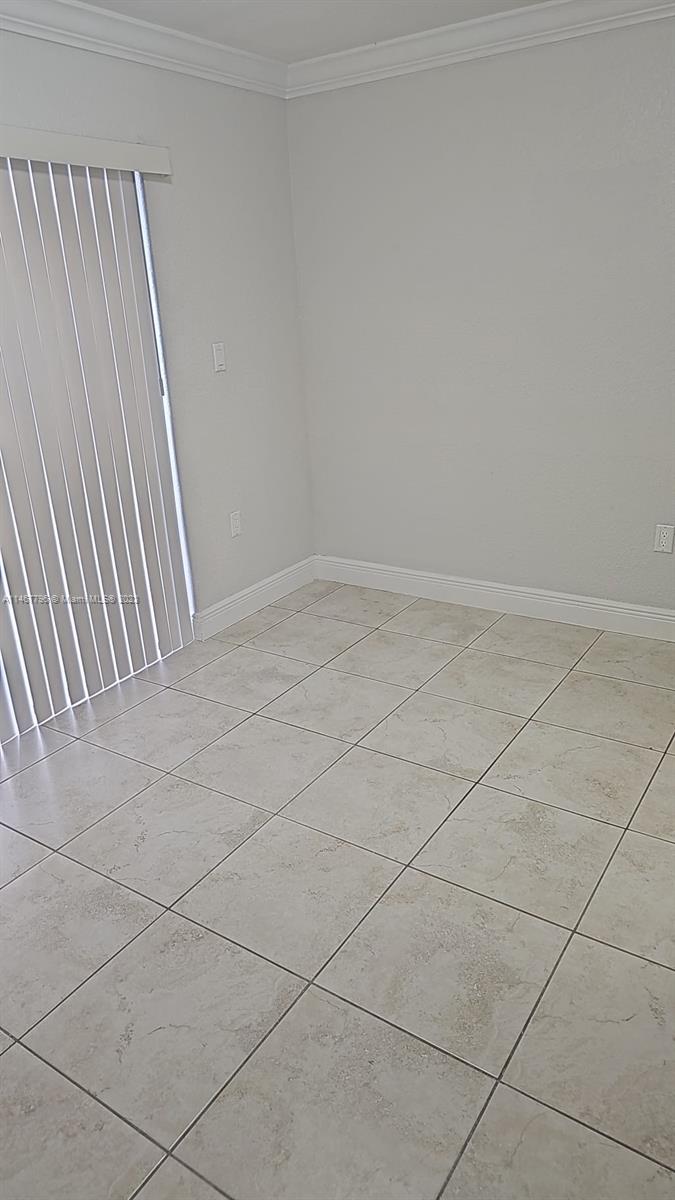 MILLER DREAM TOWNHOMES CO - Residential Lease