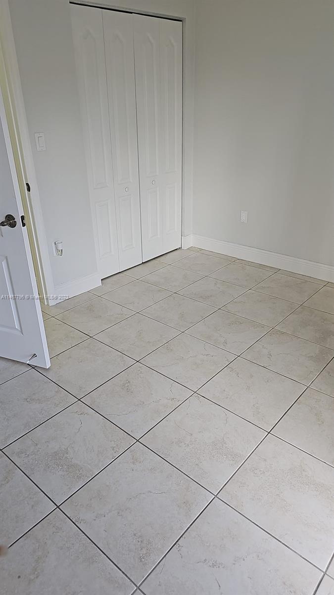 MILLER DREAM TOWNHOMES CO - Residential Lease