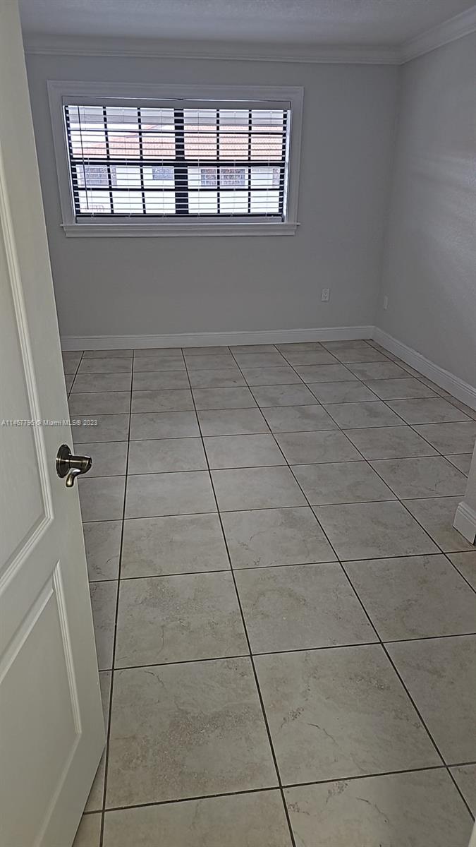 MILLER DREAM TOWNHOMES CO - Residential Lease