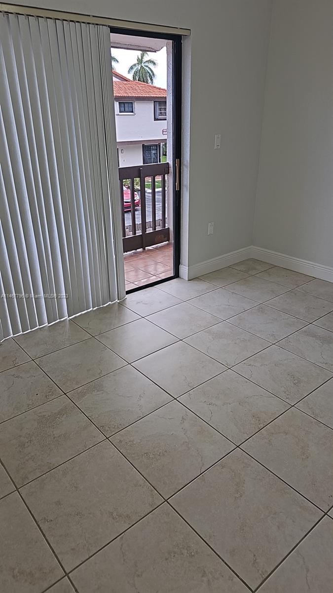 MILLER DREAM TOWNHOMES CO - Residential Lease