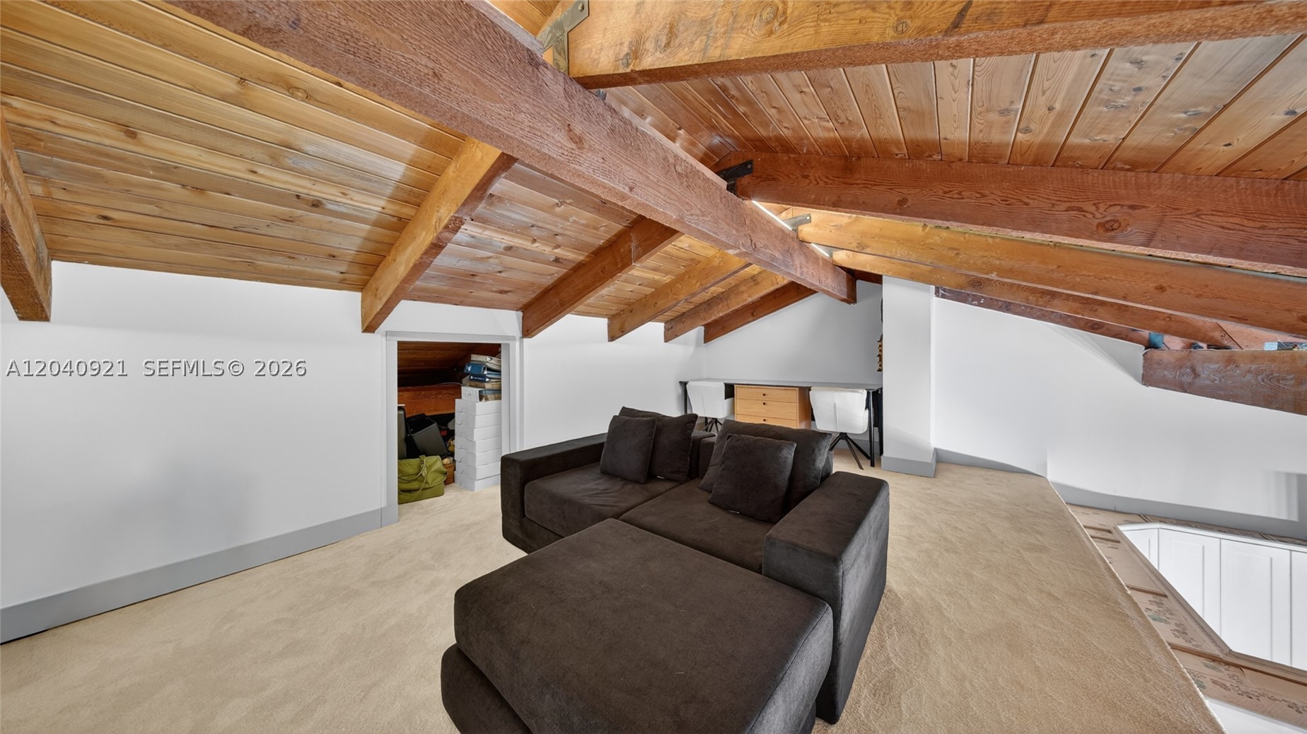 ARROWHEAD GOLF AND TENNIS - Residential