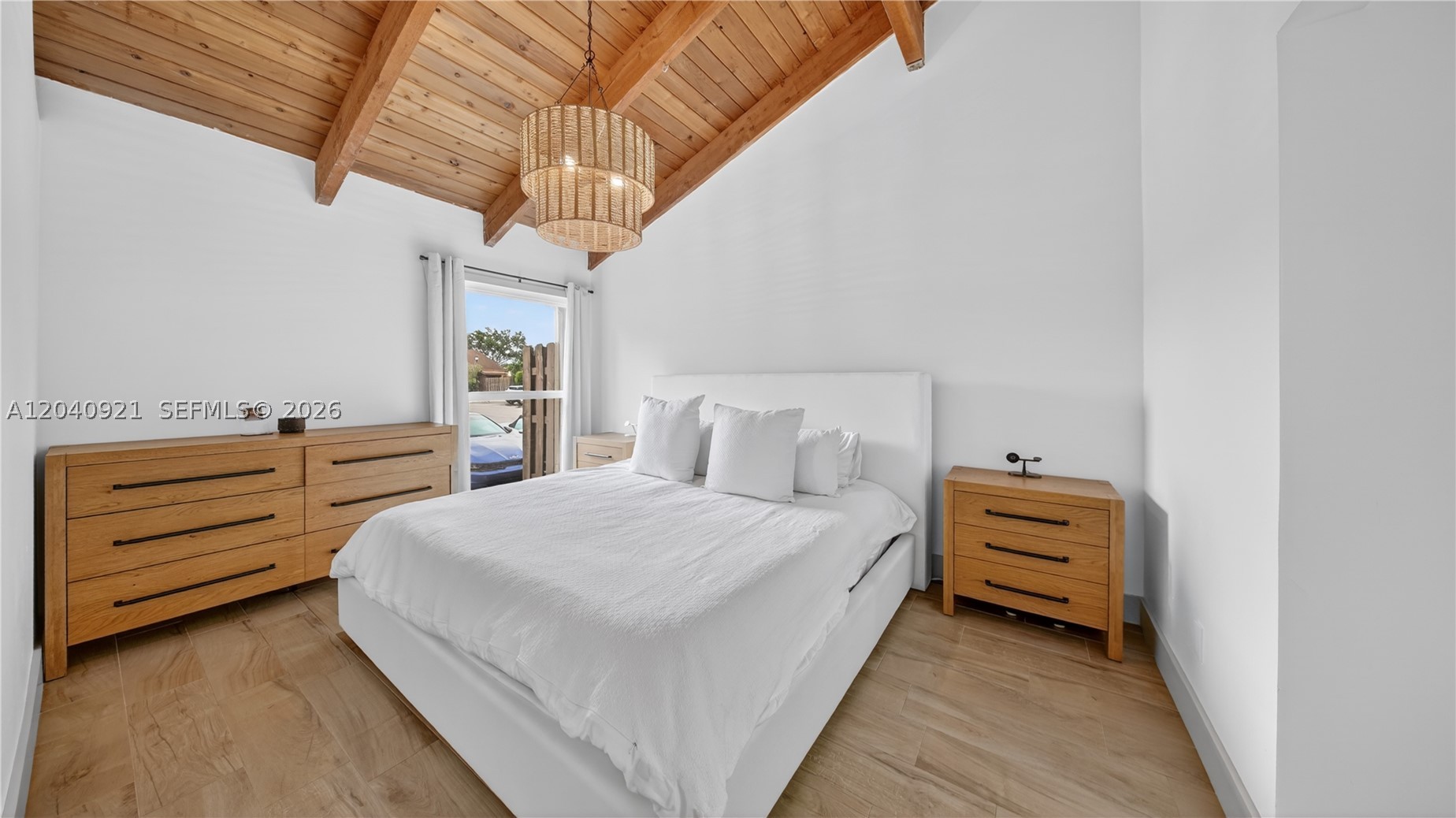 ARROWHEAD GOLF AND TENNIS - Residential