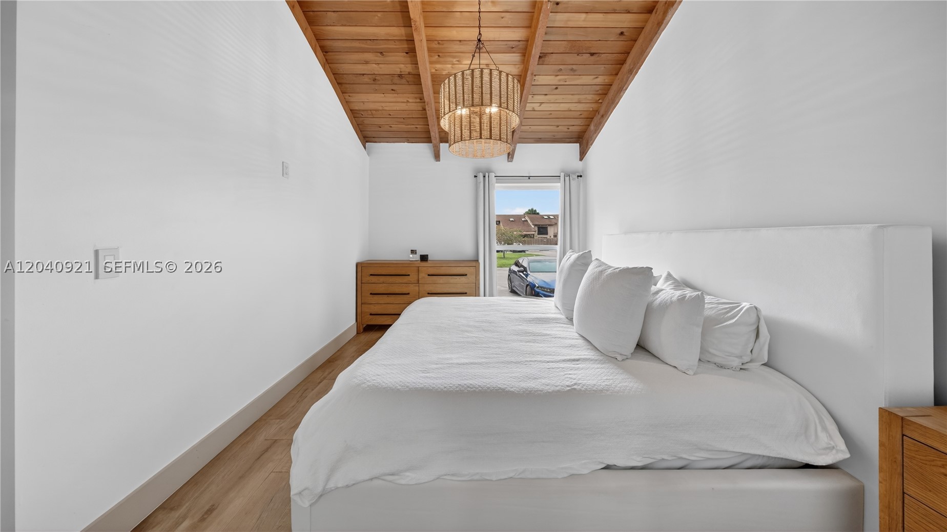 ARROWHEAD GOLF AND TENNIS - Residential