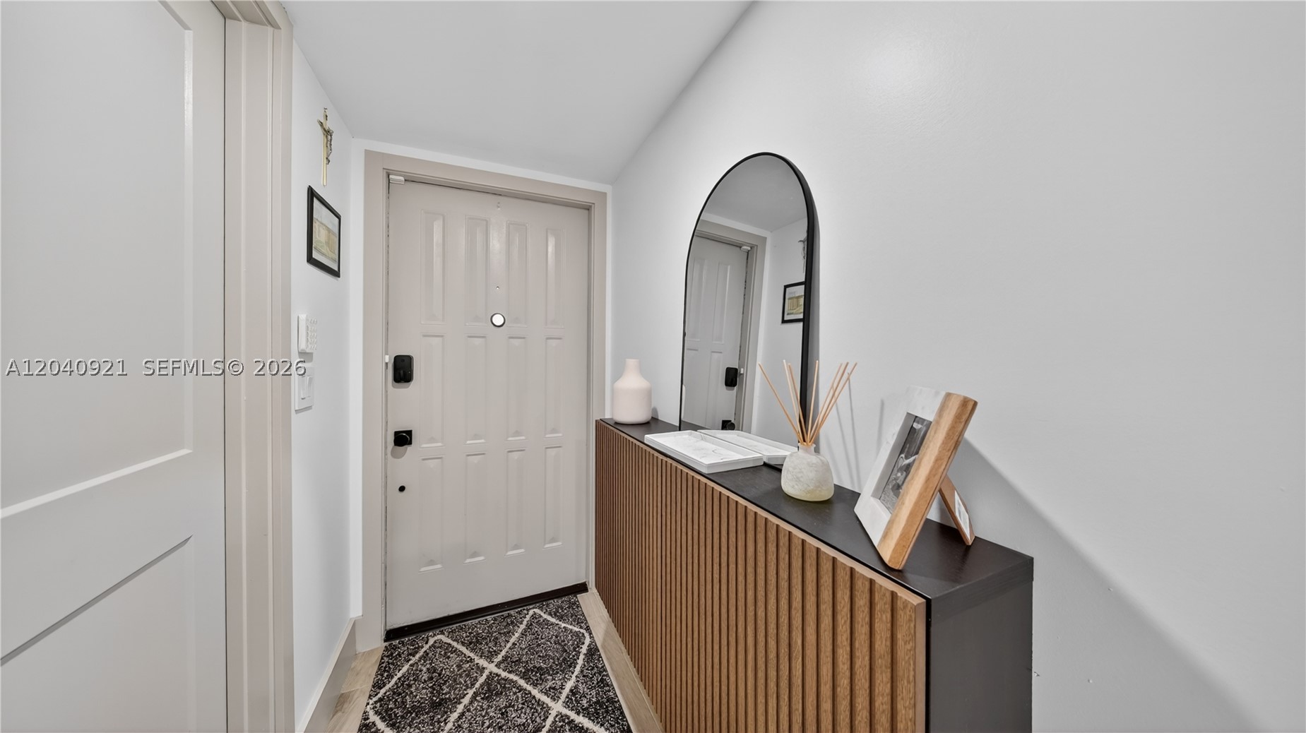 ARROWHEAD GOLF AND TENNIS - Residential