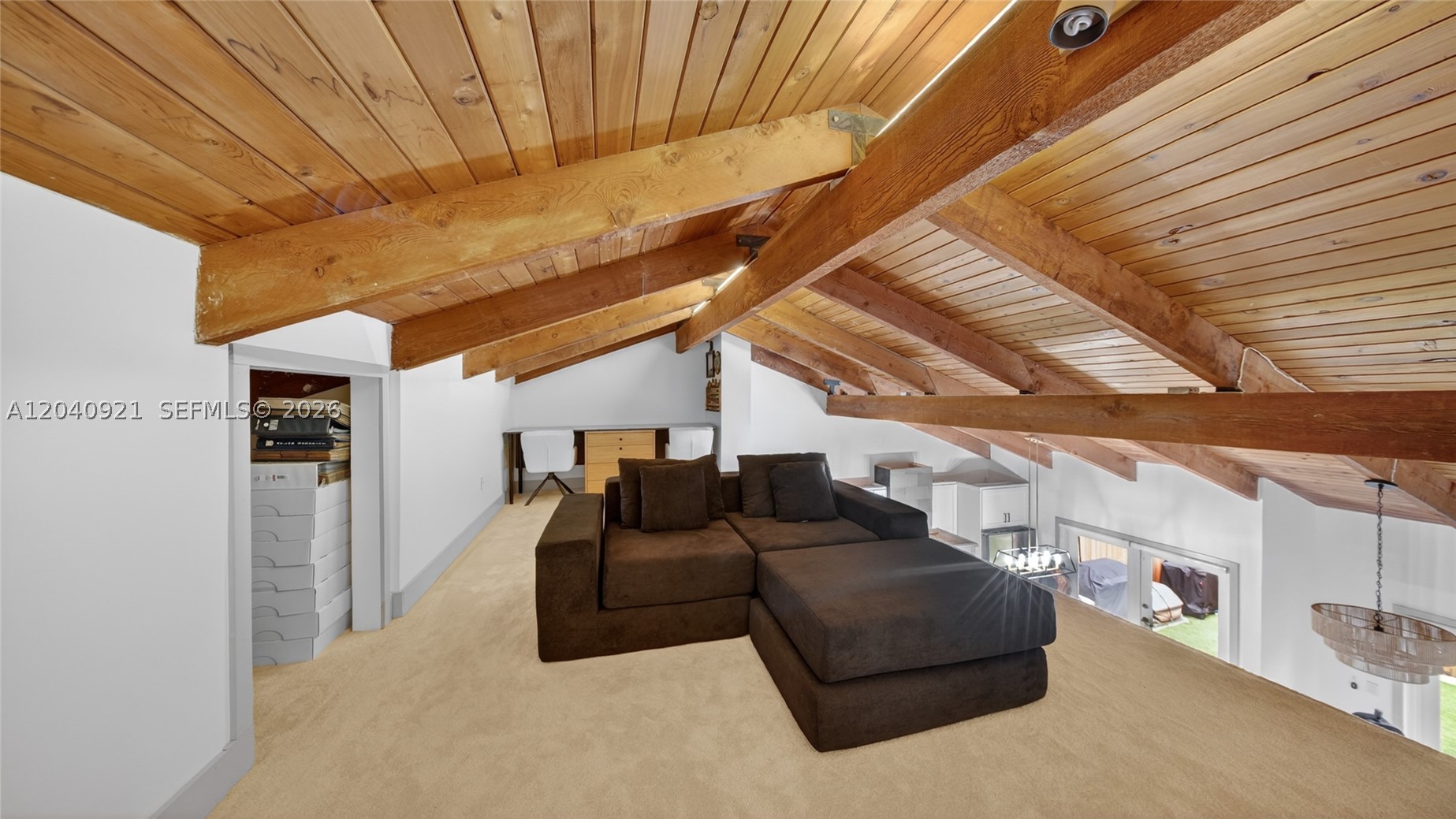 ARROWHEAD GOLF AND TENNIS - Residential