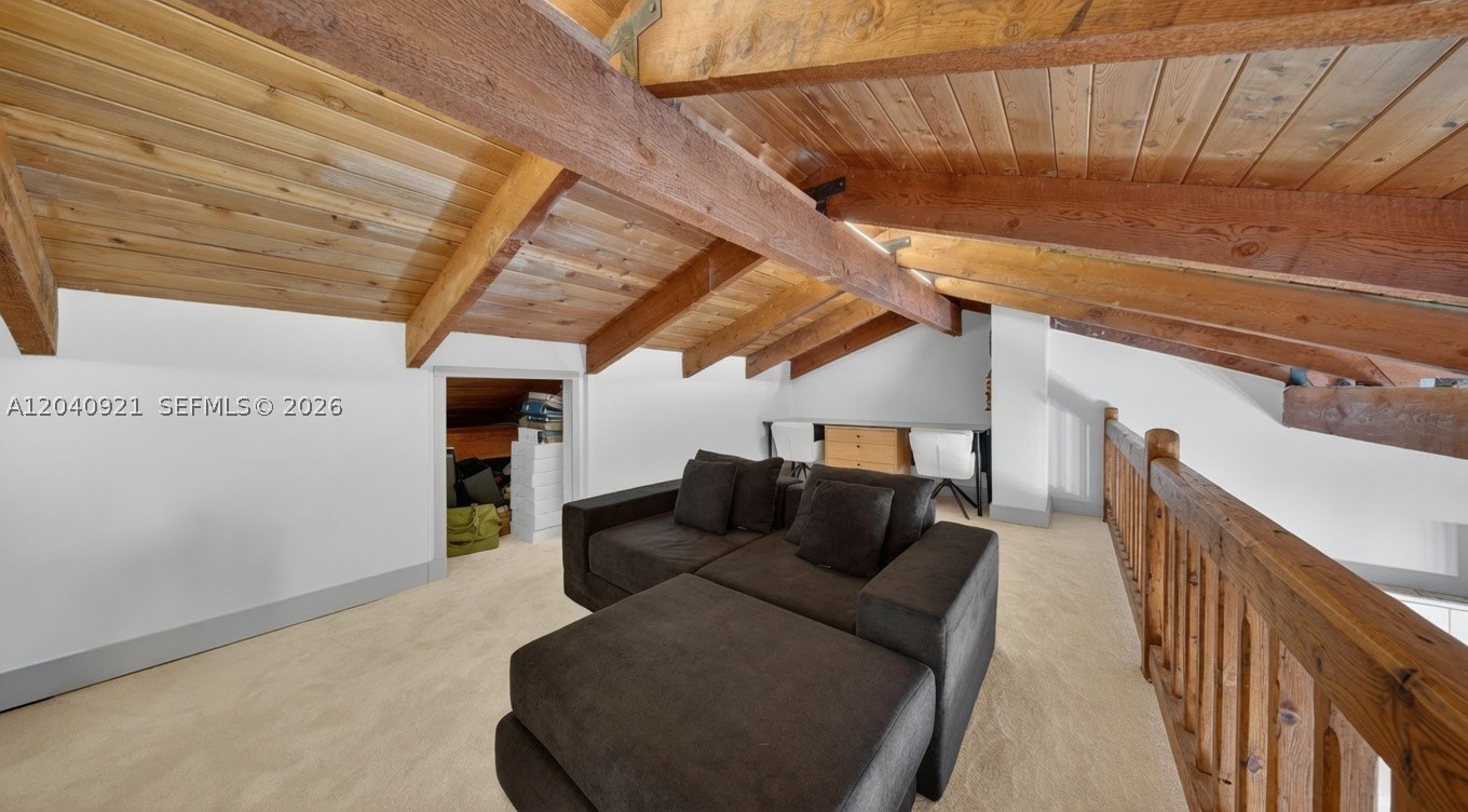 ARROWHEAD GOLF AND TENNIS - Residential