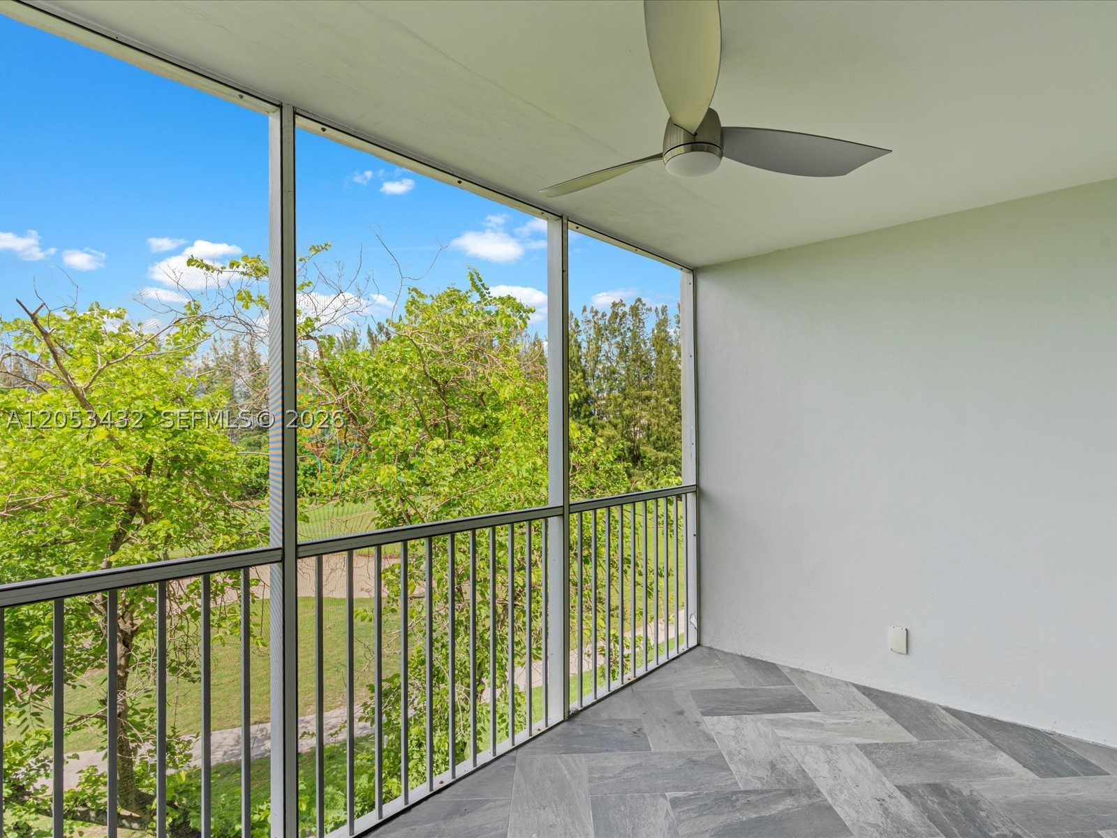 NO 10 PALM-AIRE COUNTRY C - Residential