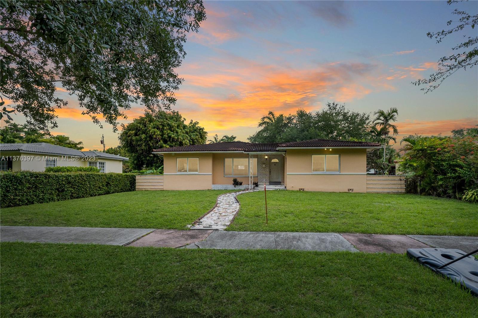COLLEGE HEIGHTS - Residential