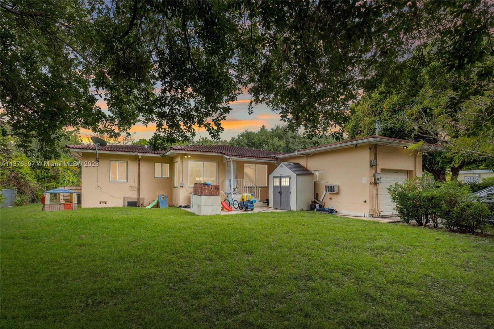 COLLEGE HEIGHTS - Residential