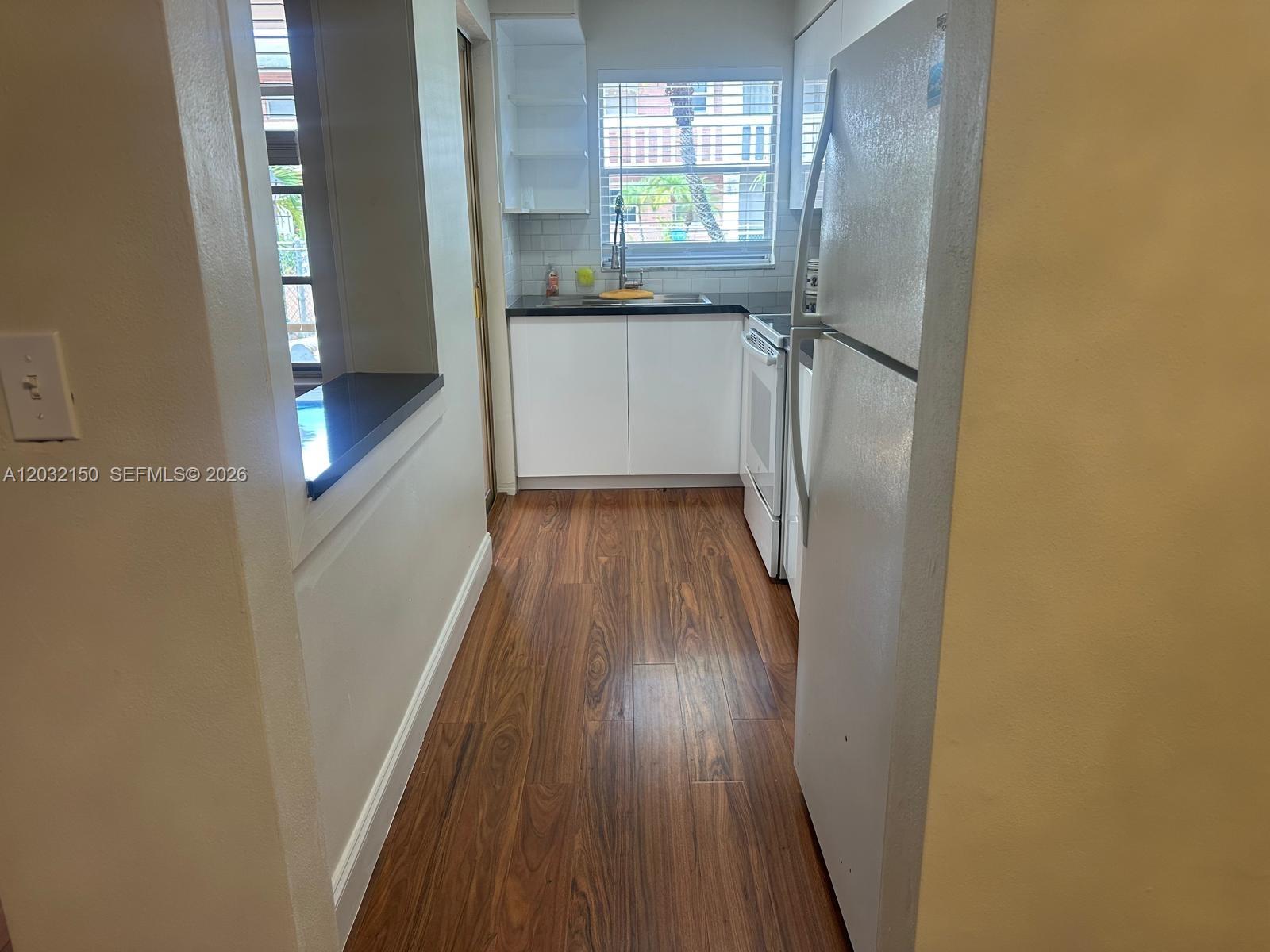 ELDORADO COUNTRY CLUB APT - Residential