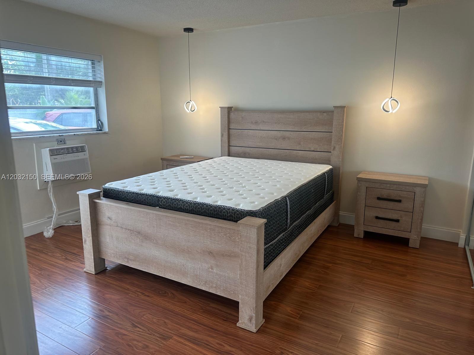 ELDORADO COUNTRY CLUB APT - Residential