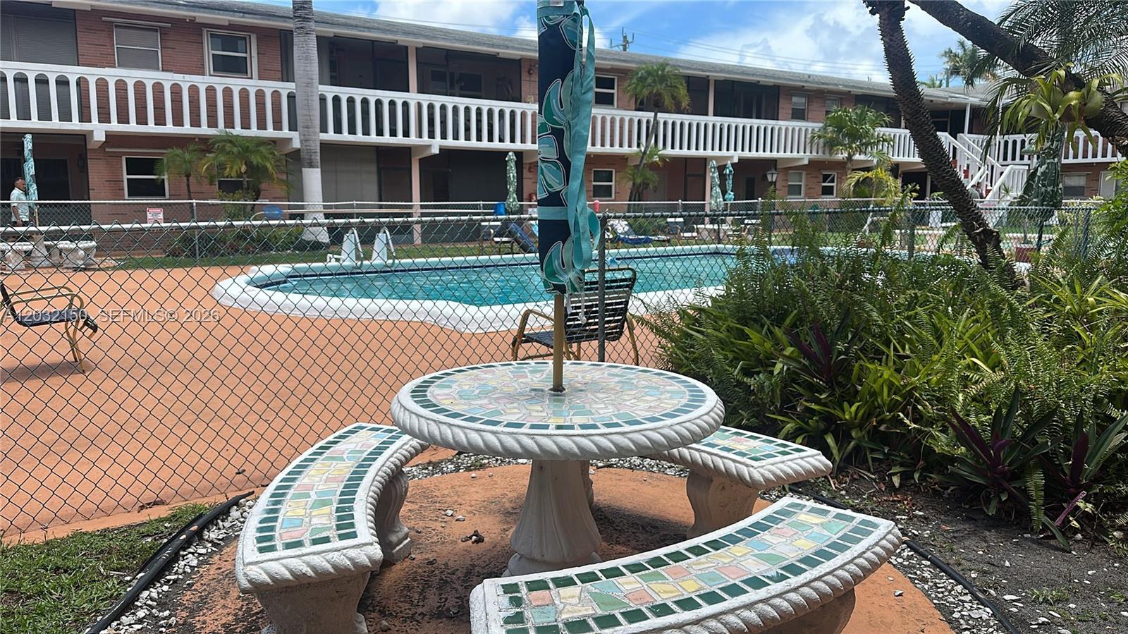ELDORADO COUNTRY CLUB APT - Residential