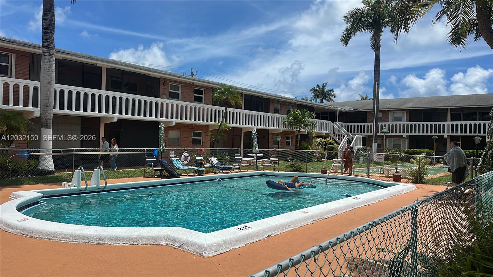 ELDORADO COUNTRY CLUB APT - Residential