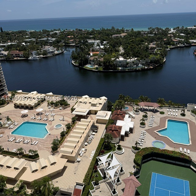 THE LANDMARK CONDO - Residential