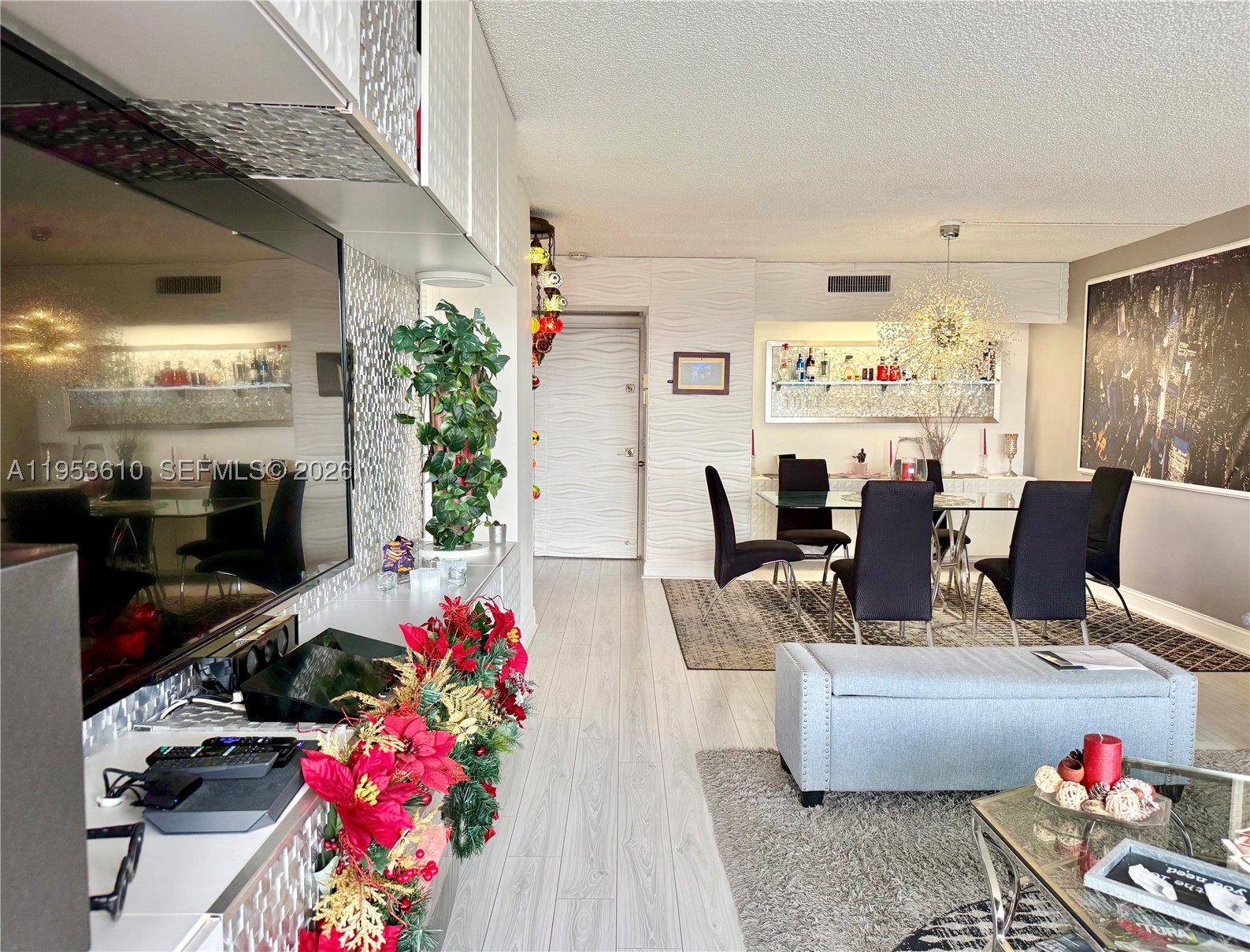 FLAMENCO CONDO TOWER I - Residential