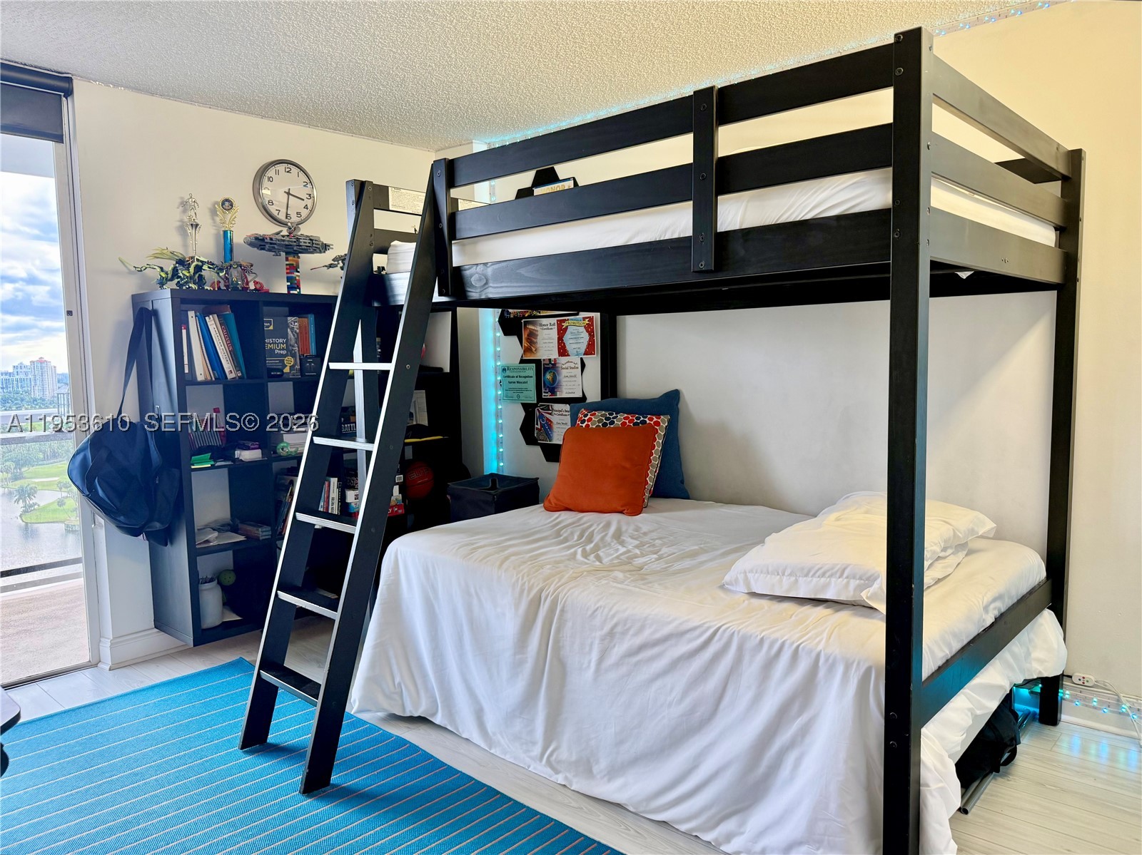 FLAMENCO CONDO TOWER I - Residential