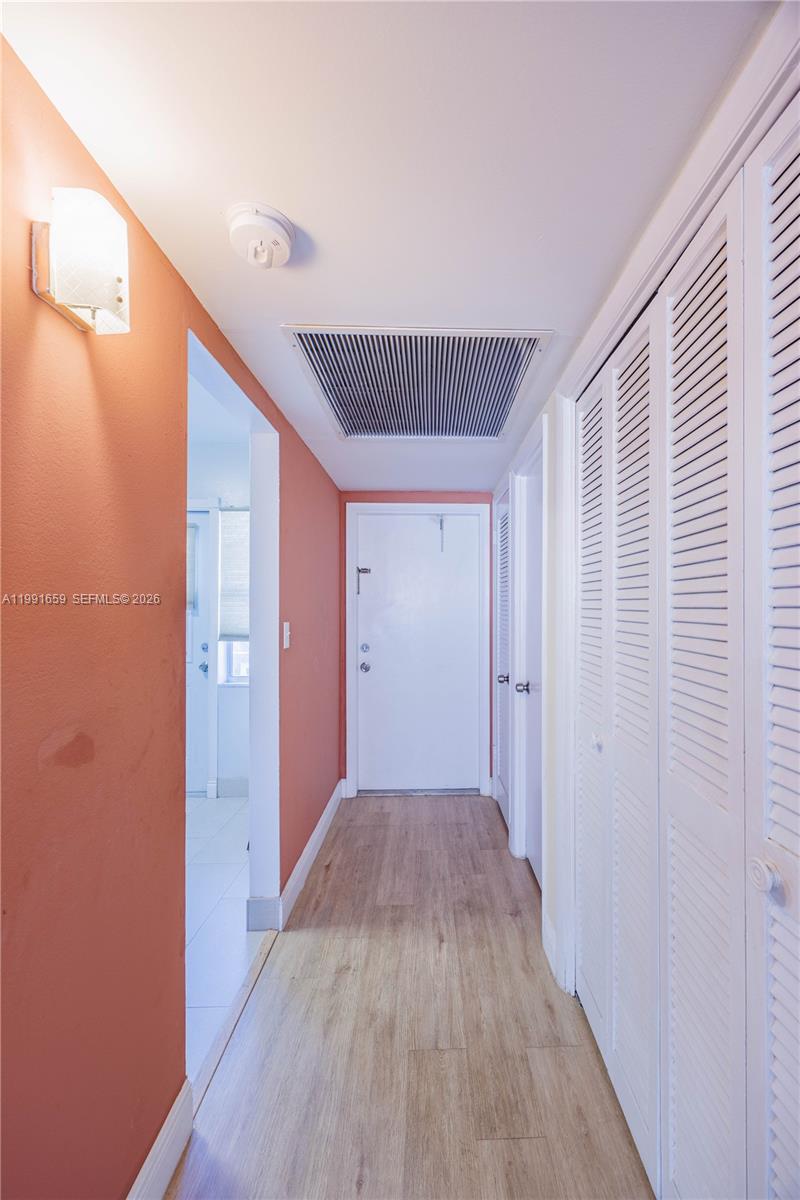 SHERIDAN LAKES CONDO APTS - Residential