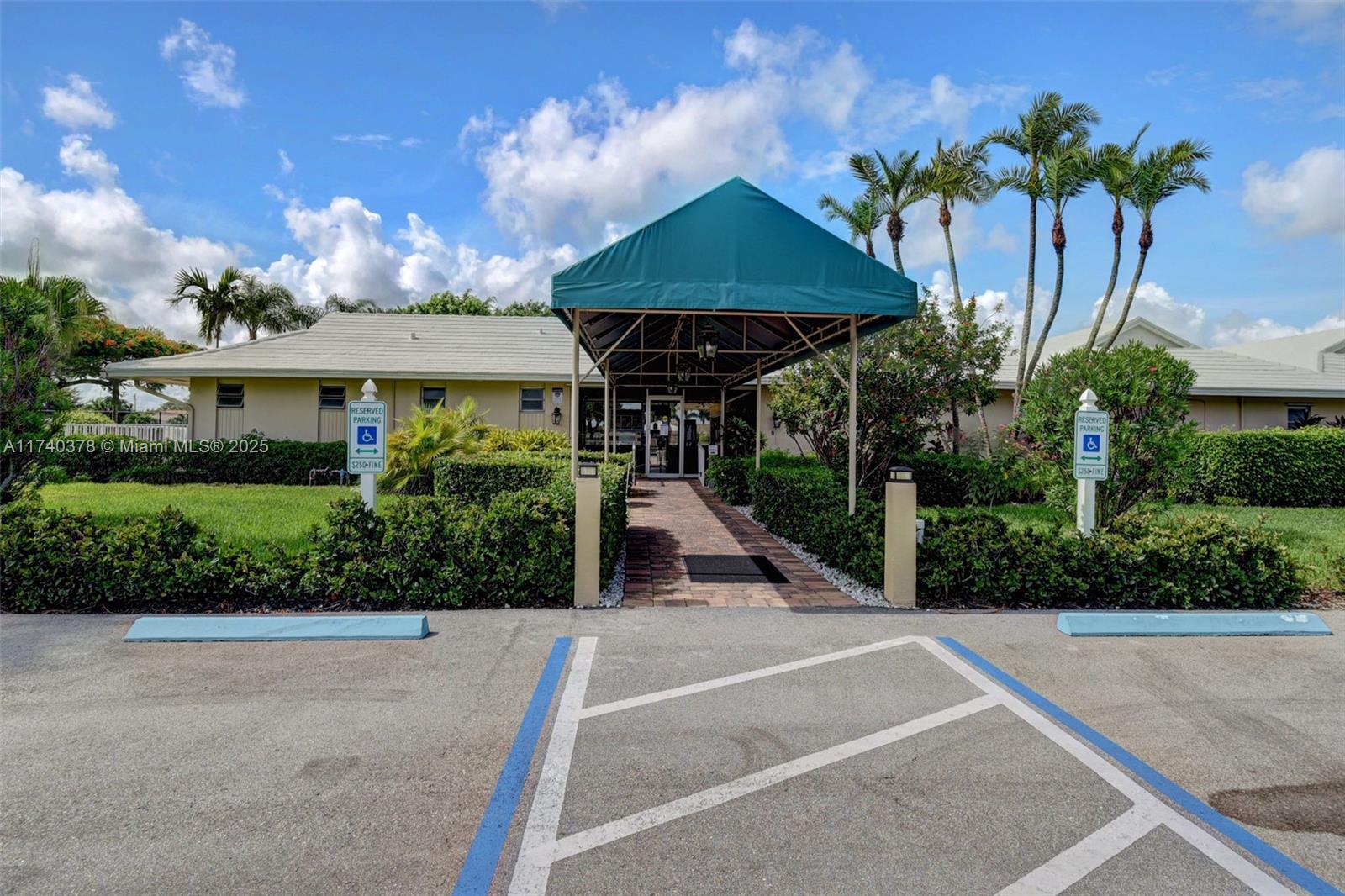 BOCA LAKES CONDO - Residential Lease