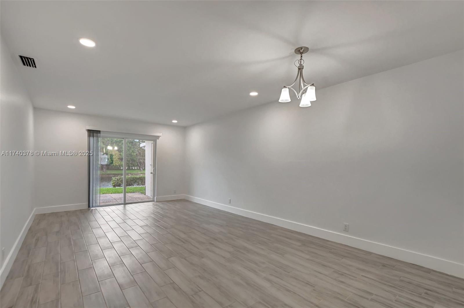 BOCA LAKES CONDO - Residential Lease