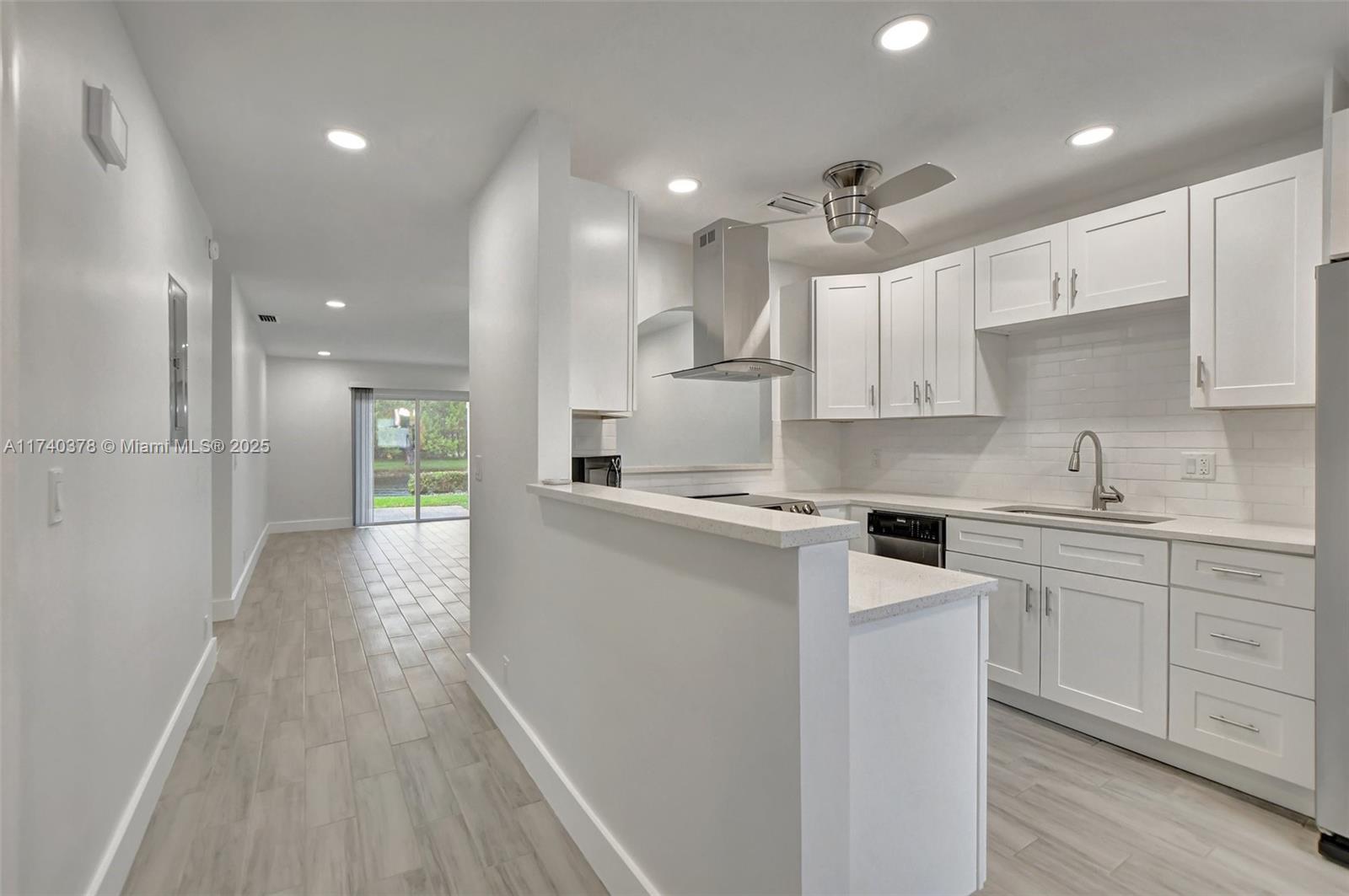 BOCA LAKES CONDO - Residential Lease