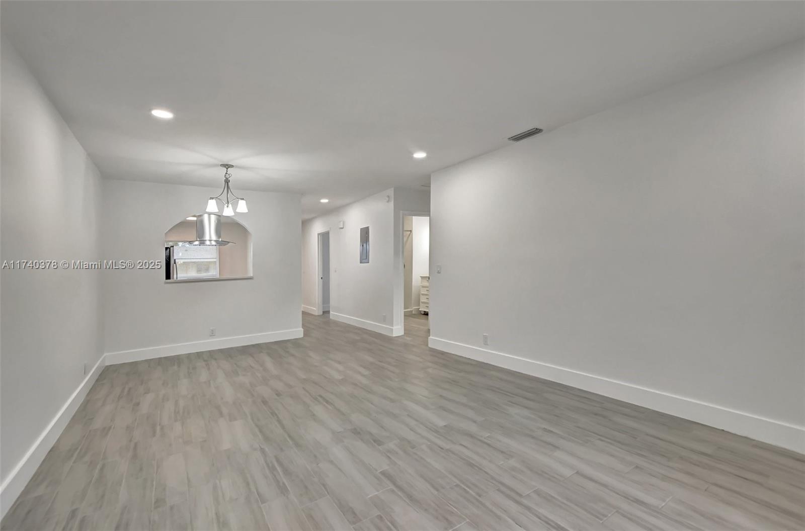 BOCA LAKES CONDO - Residential Lease